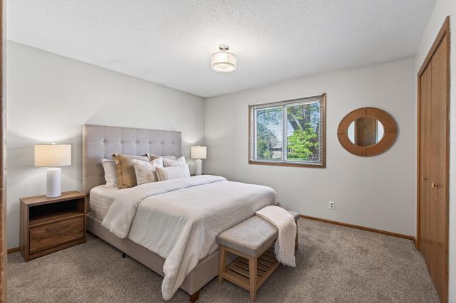3054 Wilder Street N, Roseville, MN 55113