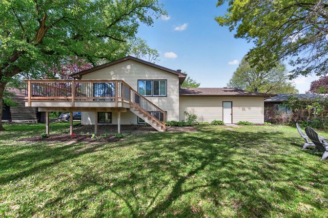 3054 Wilder Street N, Roseville, MN 55113