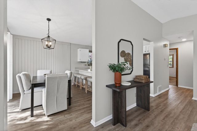 3054 Wilder Street N, Roseville, MN 55113