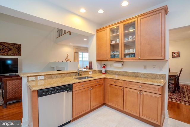 380 DAISY CT, Monroe Township, NJ 08831