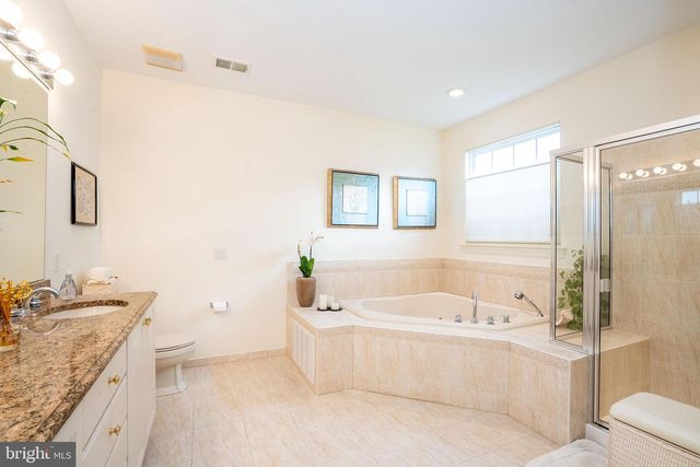 380 DAISY CT, Monroe Township, NJ 08831