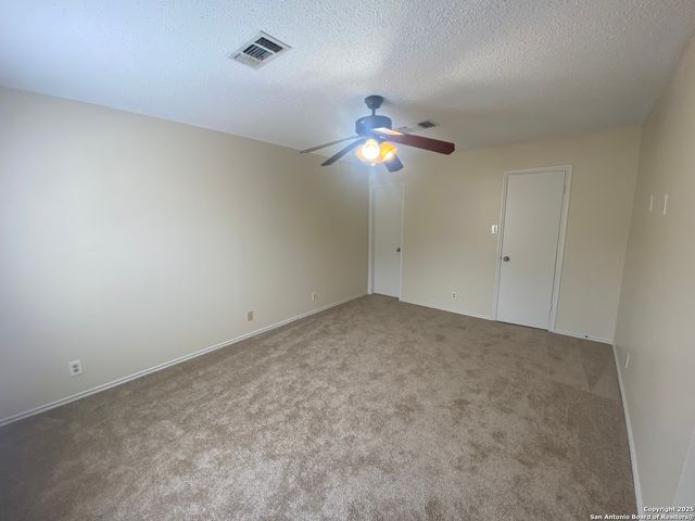 8802 Bridgefield, San Antonio, TX 78240