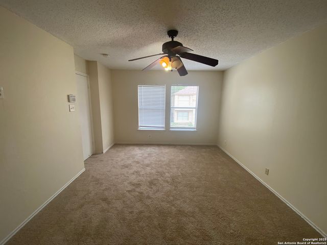8802 Bridgefield, San Antonio, TX 78240