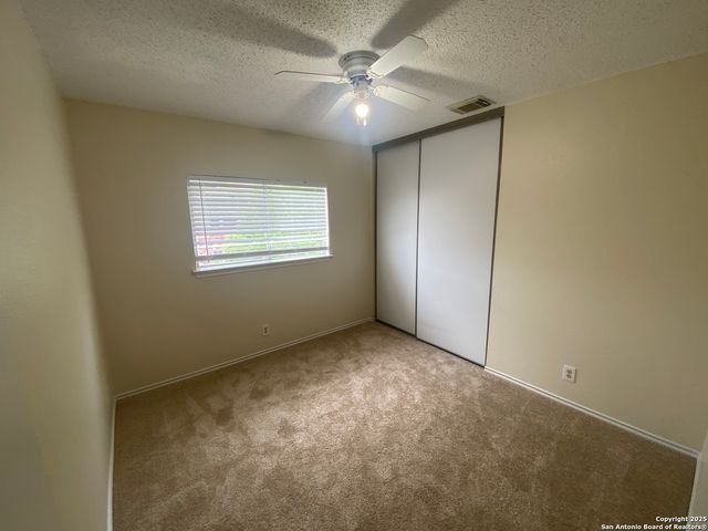 8802 Bridgefield, San Antonio, TX 78240