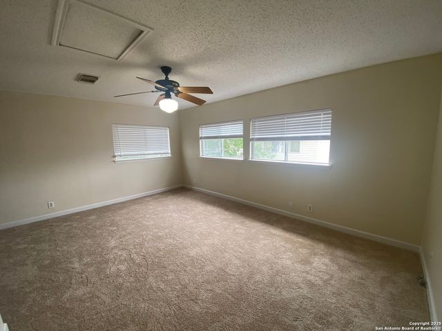 8802 Bridgefield, San Antonio, TX 78240