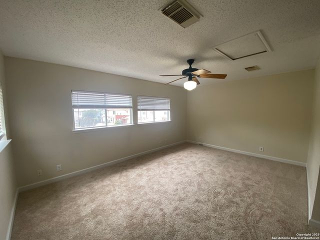 8802 Bridgefield, San Antonio, TX 78240