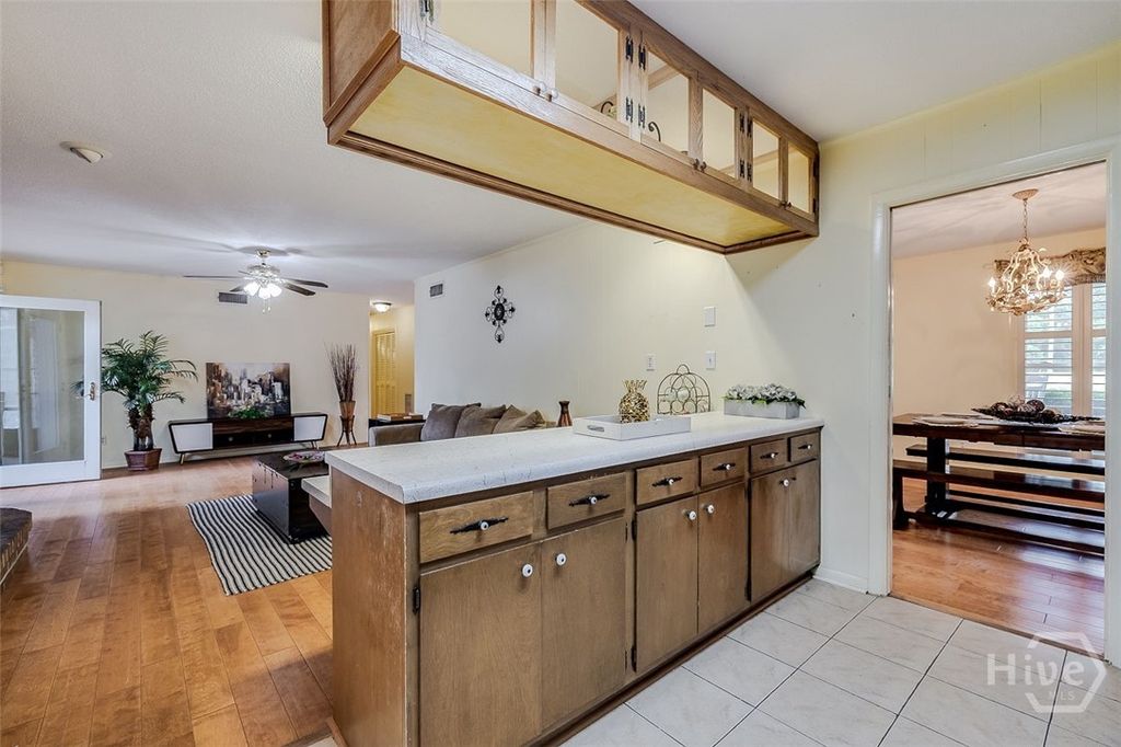 Image 16 of property listing at 581 Blue Jay Road, Rincon, GA 31326
