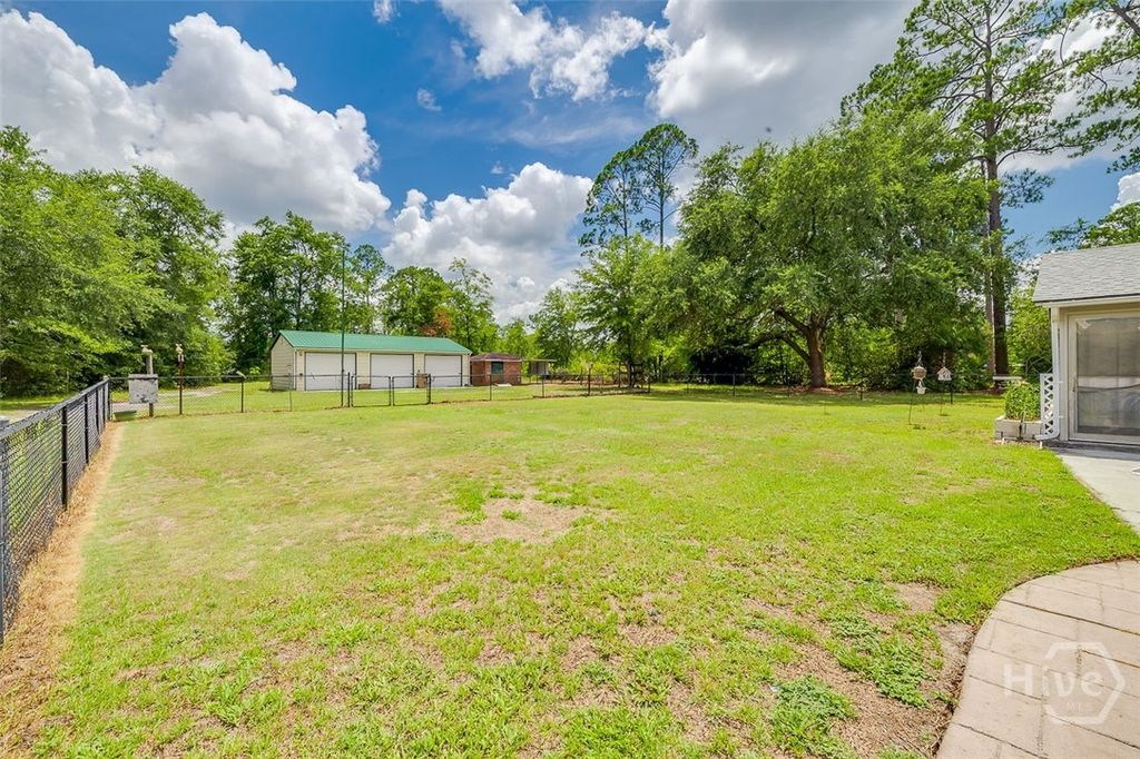 Image 39 of property listing at 581 Blue Jay Road, Rincon, GA 31326