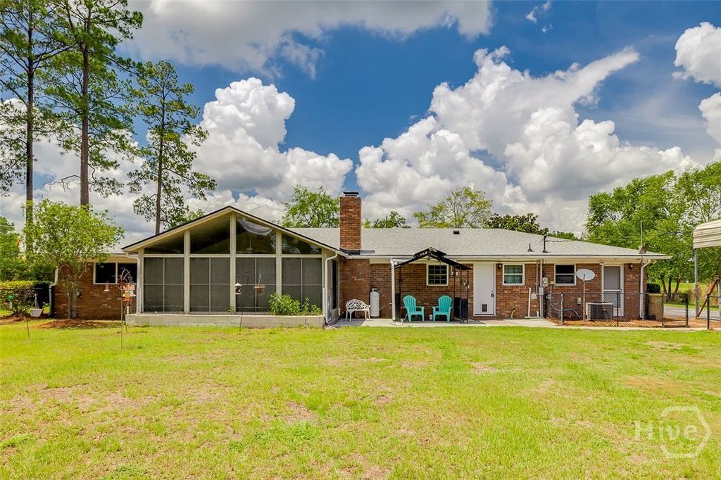 Image 40 of property listing at 581 Blue Jay Road, Rincon, GA 31326