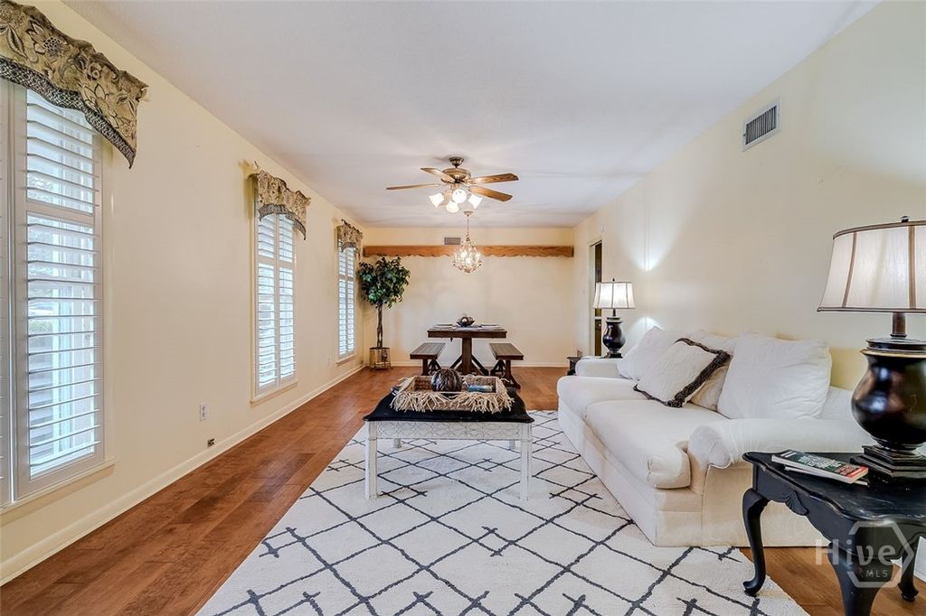 Image 7 of property listing at 581 Blue Jay Road, Rincon, GA 31326