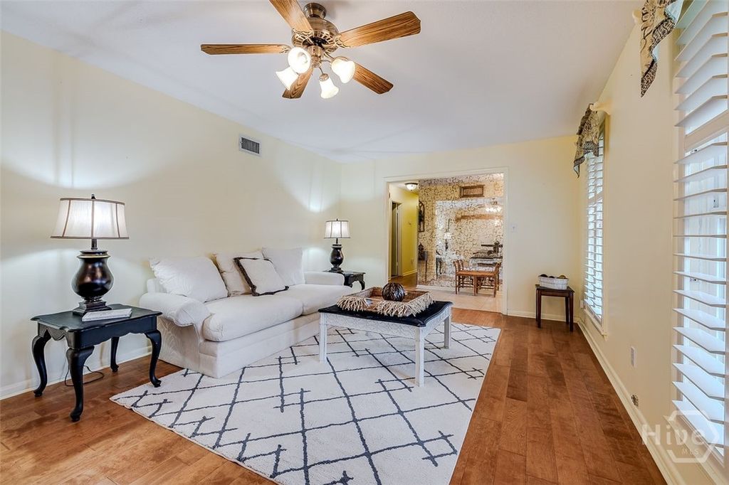Image 8 of property listing at 581 Blue Jay Road, Rincon, GA 31326