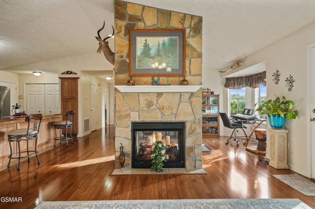 2064 Kerr Road, Sevierville, TN 37876