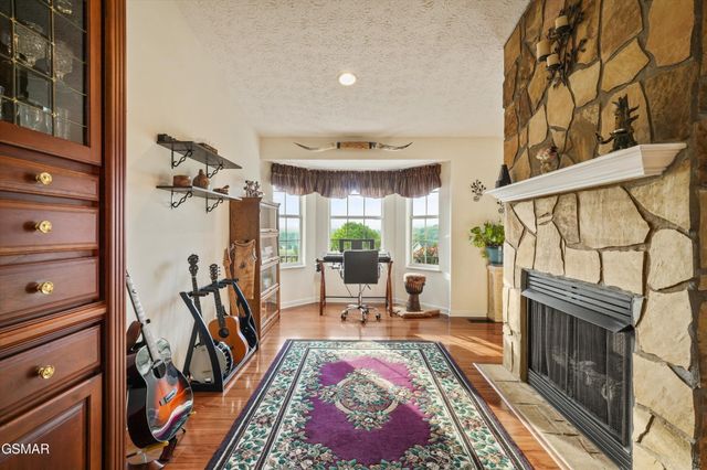 2064 Kerr Road, Sevierville, TN 37876