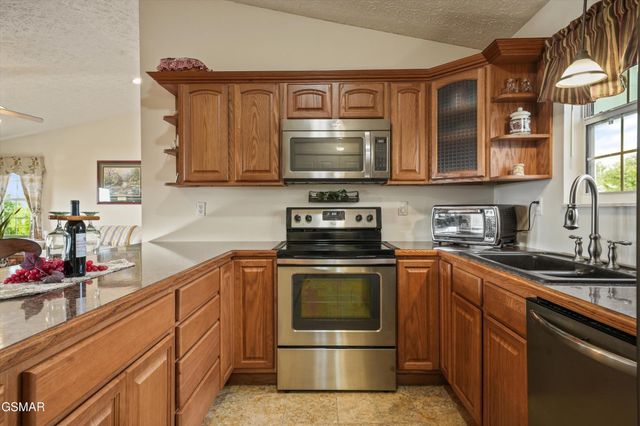 2064 Kerr Road, Sevierville, TN 37876