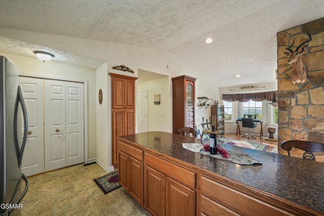 2064 Kerr Road, Sevierville, TN 37876