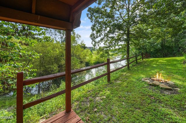 2064 Kerr Road, Sevierville, TN 37876