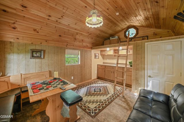 2064 Kerr Road, Sevierville, TN 37876