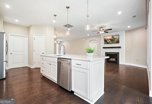 209 Aspen Way, Dallas, GA 30157