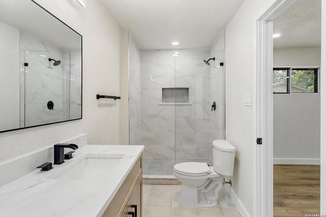742 Winfield Cir, Windcrest, TX 78239