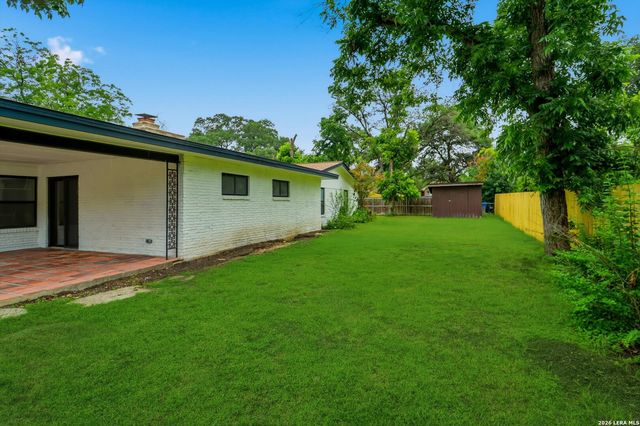742 Winfield Cir, Windcrest, TX 78239