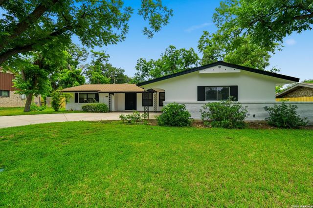 742 Winfield Cir, Windcrest, TX 78239