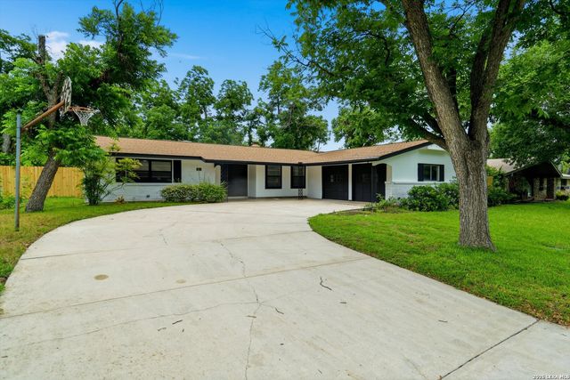 742 Winfield Cir, Windcrest, TX 78239
