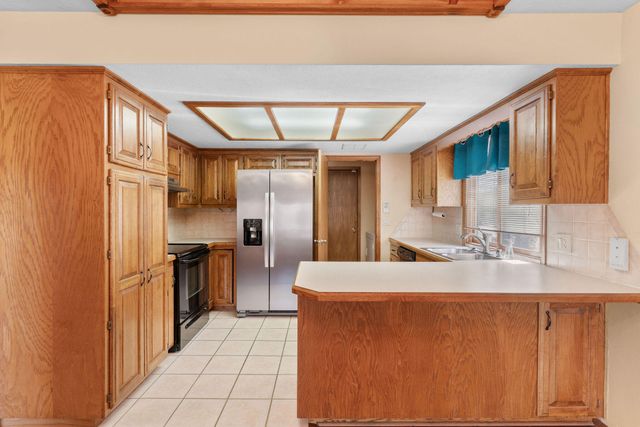 3443 S Bellhurst Avenue, Springfield, MO 65804