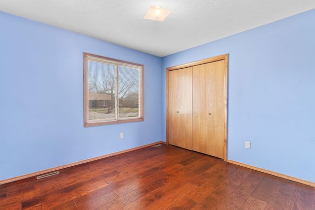 3443 S Bellhurst Avenue, Springfield, MO 65804