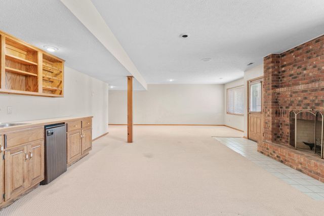 3443 S Bellhurst Avenue, Springfield, MO 65804