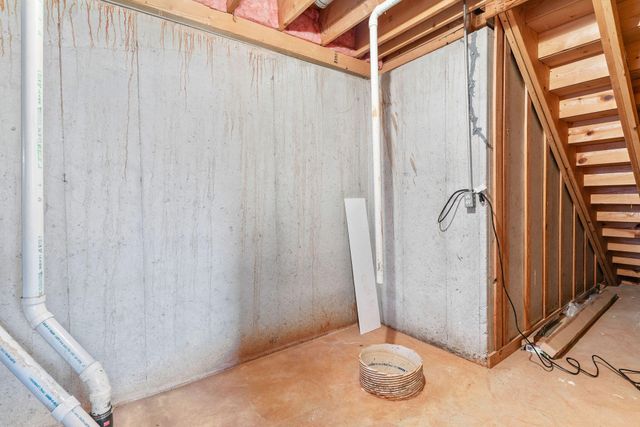 3443 S Bellhurst Avenue, Springfield, MO 65804