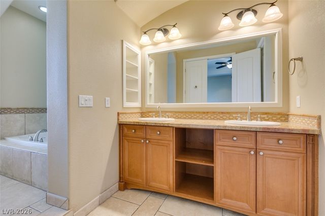 19 Via Visione 103, Henderson, NV 89011