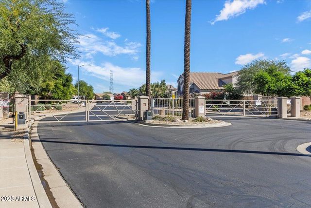 11331 W MCCASLIN ROSE Lane, Surprise, AZ 85378