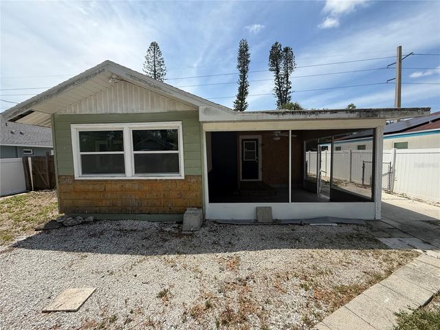 2722 9TH AVENUE W, Bradenton, FL 34205