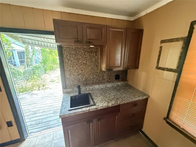 2722 9TH AVENUE W, Bradenton, FL 34205