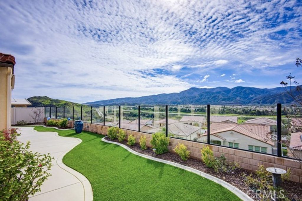 11407 Alton, Corona, CA 92883