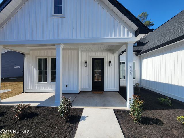 401 Baypark Drive NW, Calabash, NC 28467