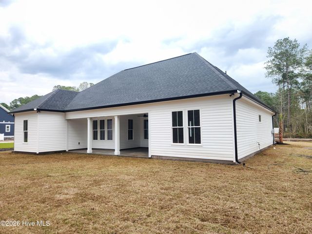 401 Baypark Drive NW, Calabash, NC 28467