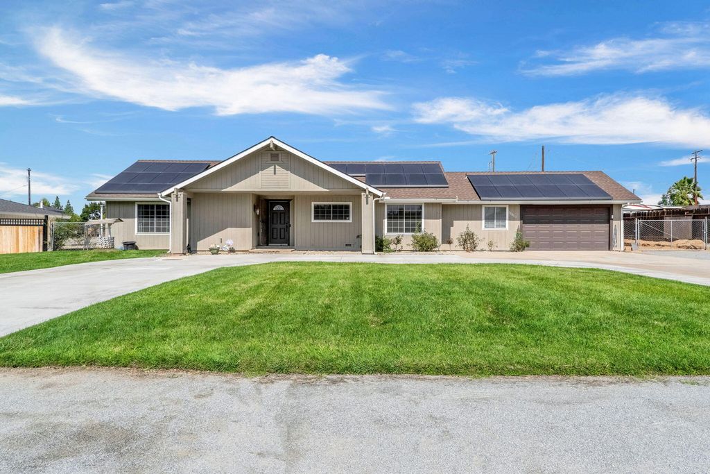 26963 Frisco Way, Madera, CA 93638