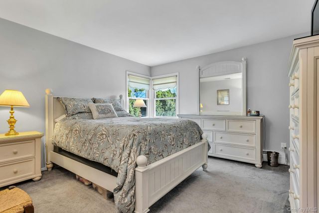 2 Nancy Court, Glen Cove, NY 11542