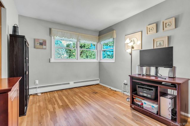 2 Nancy Court, Glen Cove, NY 11542