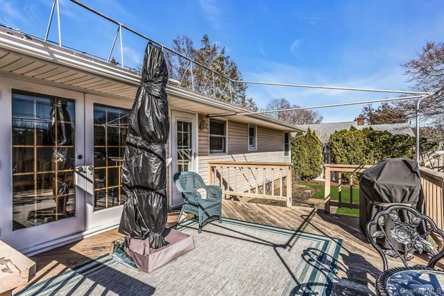 2 Nancy Court, Glen Cove, NY 11542