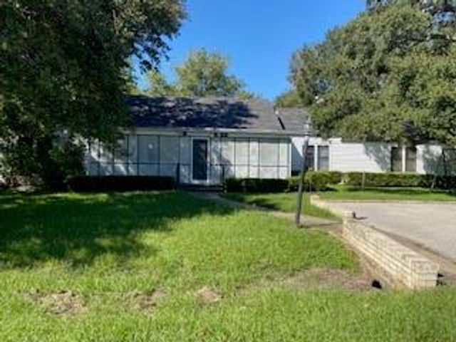 503 Main Street, Garwood, TX 77442