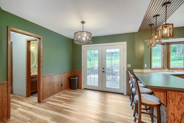 3005 Carlsbad Court, Burnsville, MN 55337