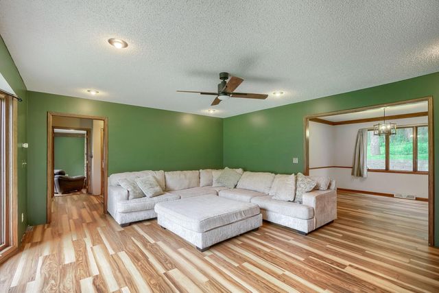 3005 Carlsbad Court, Burnsville, MN 55337