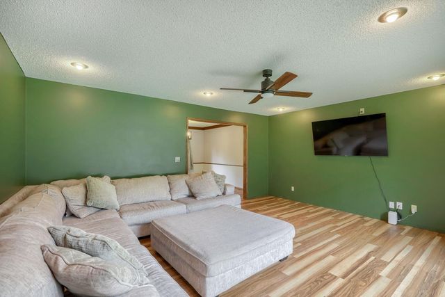 3005 Carlsbad Court, Burnsville, MN 55337