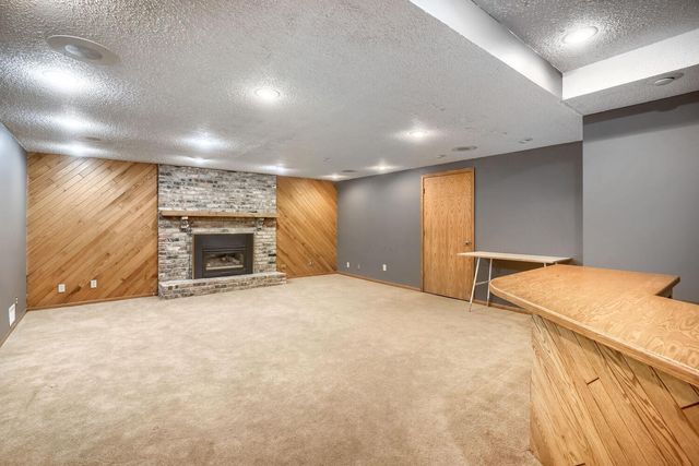 3005 Carlsbad Court, Burnsville, MN 55337