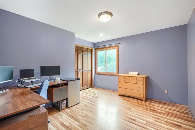 3005 Carlsbad Court, Burnsville, MN 55337