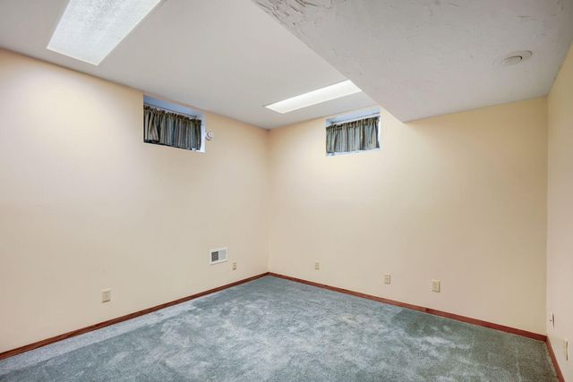 3005 Carlsbad Court, Burnsville, MN 55337