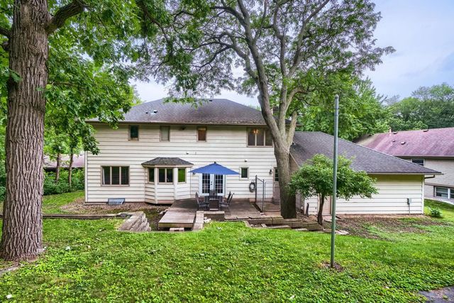 3005 Carlsbad Court, Burnsville, MN 55337
