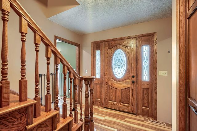 3005 Carlsbad Court, Burnsville, MN 55337